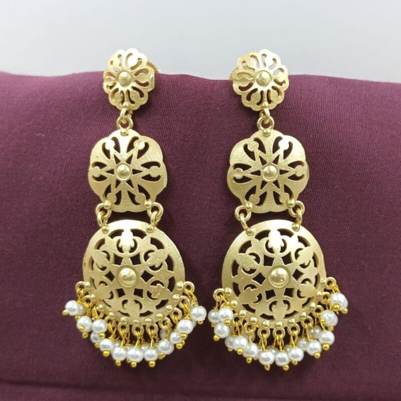 Golden Monalisa Fancy Stone Jhumki Earrings – 7cm Brass